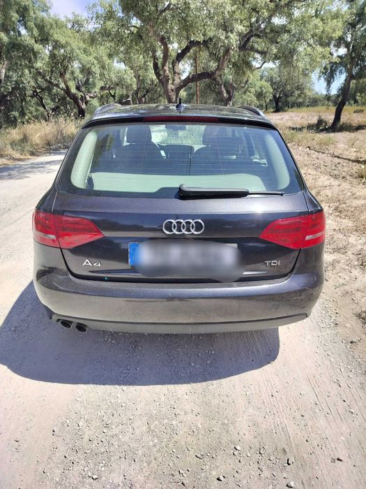 Audi A4 Avant 2.0 TDI 143 cv — photo 4