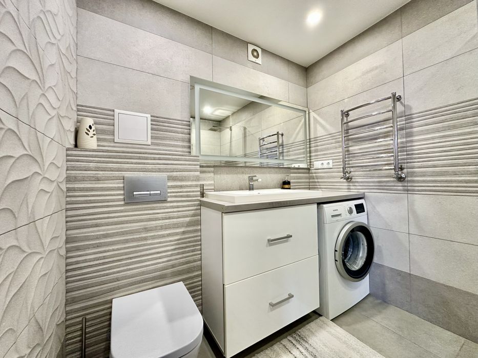 Продаж 2К квартири з сучасним ремонтом