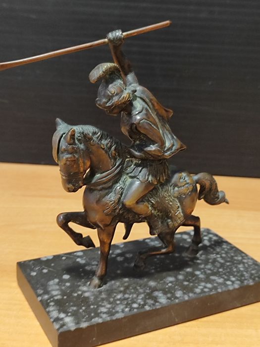 Escultura de bronze século xx
