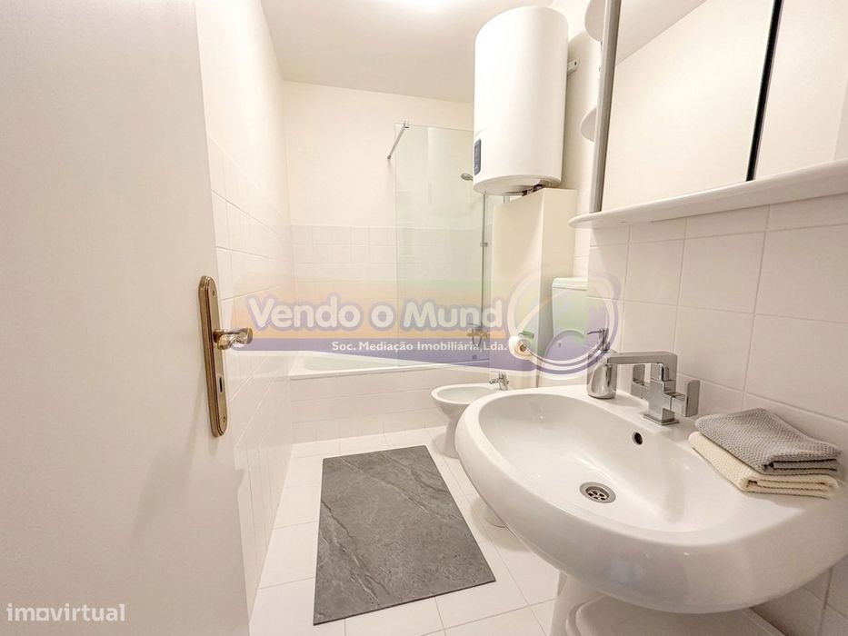 Apartamento T3 em Loures (LXLR042)