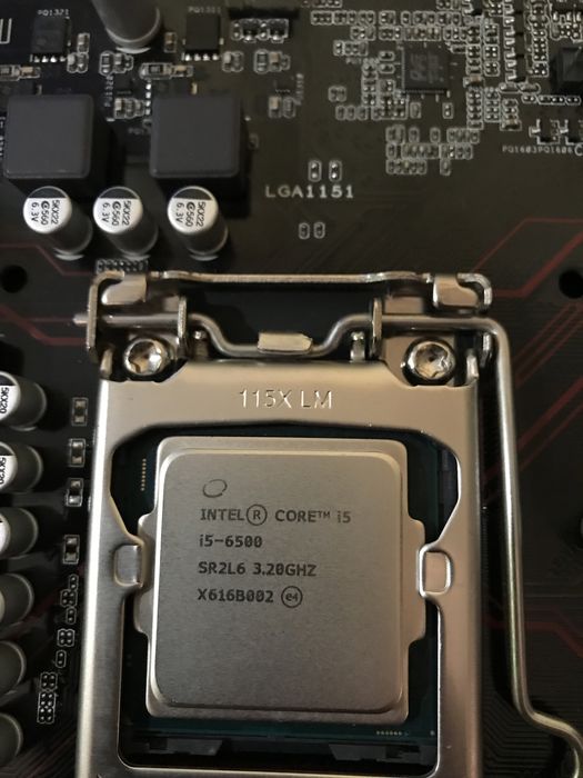 Материнська плата Asus prime b250m-plus/ проц intel core i5 6500 3.2 g