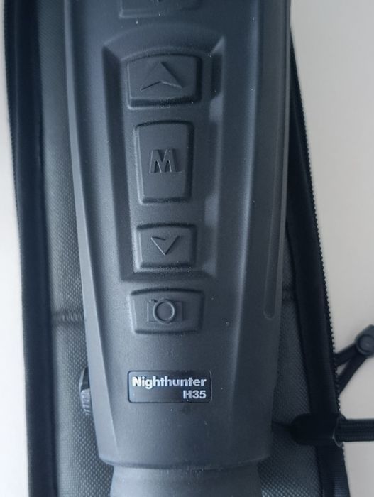 Nighthunter H35 це класна тепловізійна глядєлка стан нової була декілька разів у користуванніяка.  Матриця 640на512 дає надзвичайну картинку.
