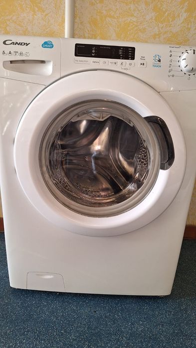 Pralka Candy  cs3 1052d2-s