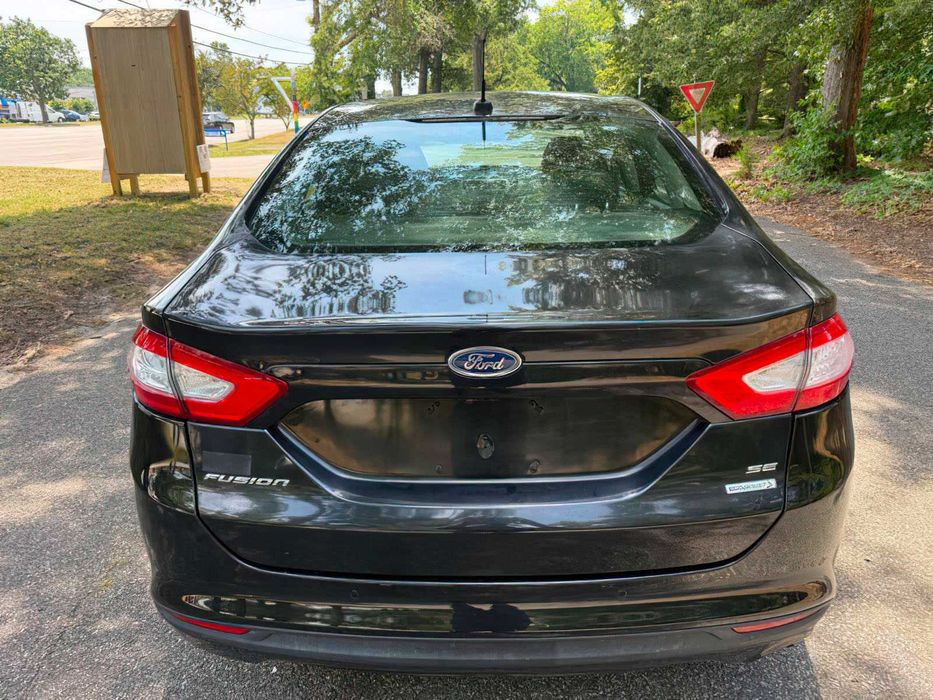 Ford Fusion SE      2015
