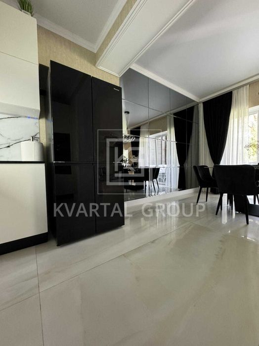 Продаж двоповерхового будинку в елітному районі лісової Бучі, 10 сот.