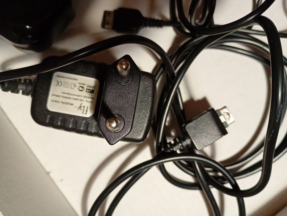 Зарядки та навушники Samsung (старий роз'єм), PC кабелі, перехідники