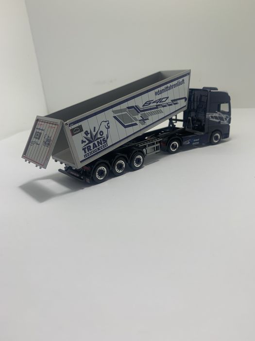 MAN TGX XXL SZ Herpa escala 1/87