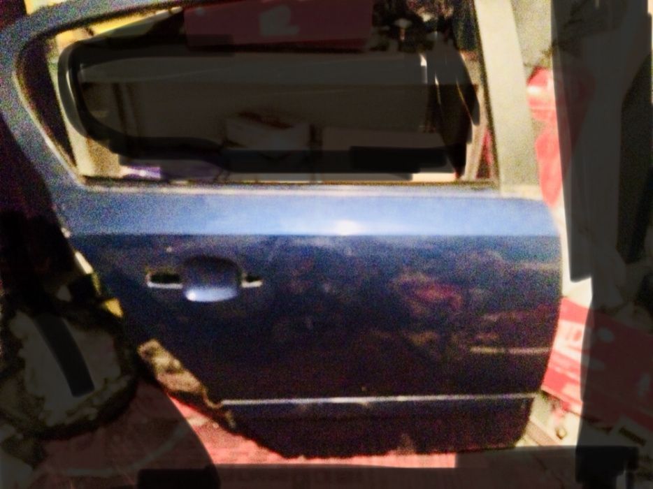 Двері праві Opel Astra h 2008