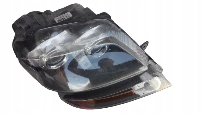 Fiat Ulysse II Lampa Prawa przód