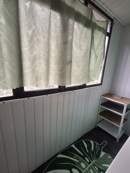 Сдам  однокомнатную на шевчеке 5 этаж