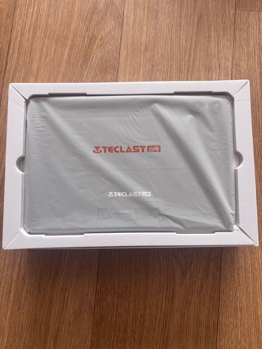 Планшет TECLAST.