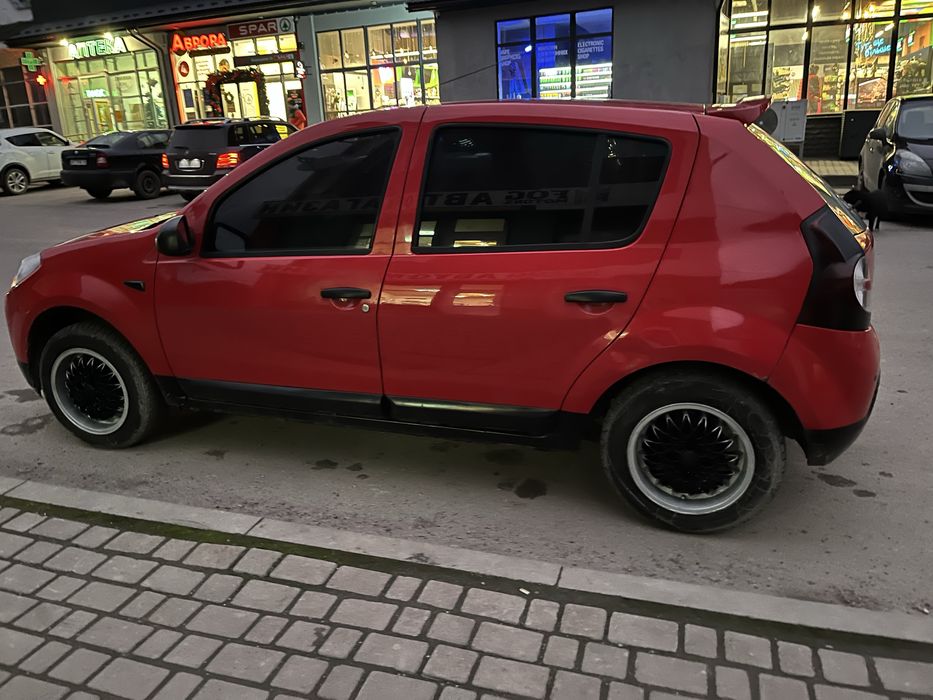 Dacia Sandero 1.4 газ/бензин. Обмін.