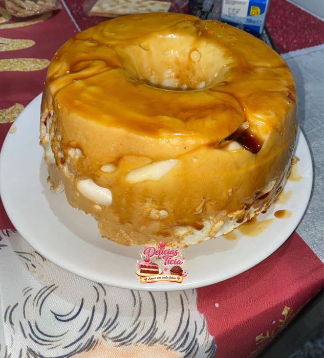 Delicias da Tícia - Bolos por Encomenda