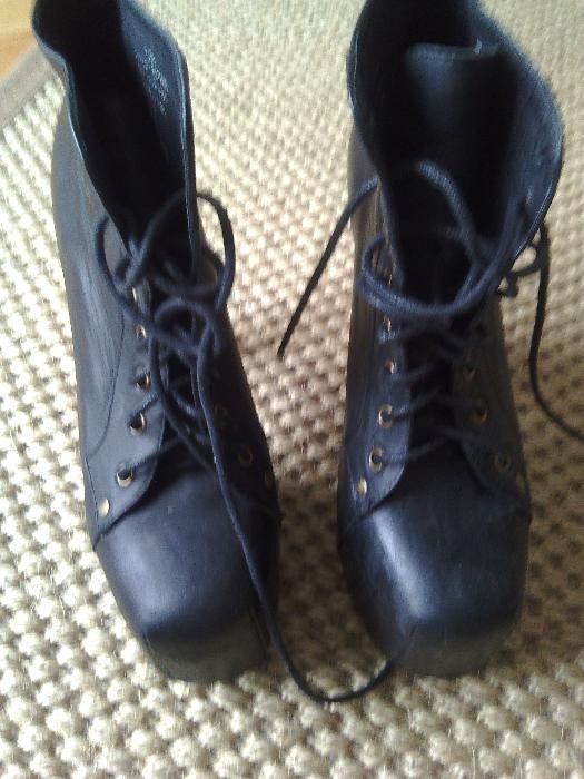 Buty na platformie 39