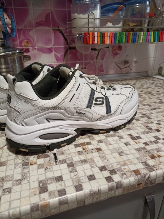 Кроссовки Skechers,46 размер.