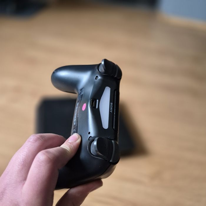 Ps 4 1 terabajt stan idalny