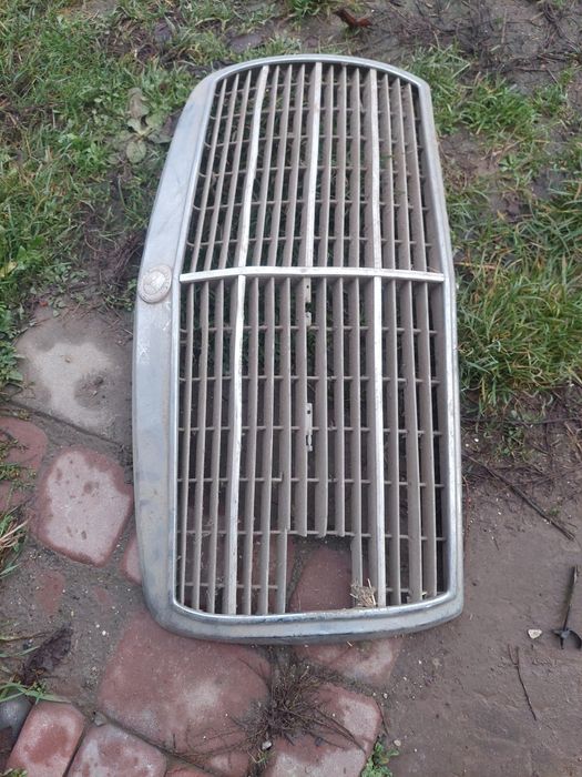 Запчастини до мерс 123 кусовні