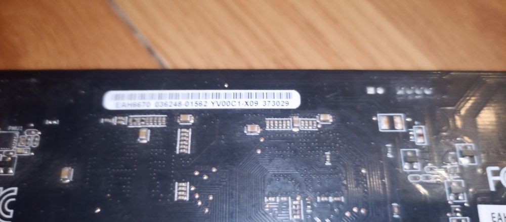 AMD Radeon HD 6670 1GB GDDR5 и AMD HD 6850