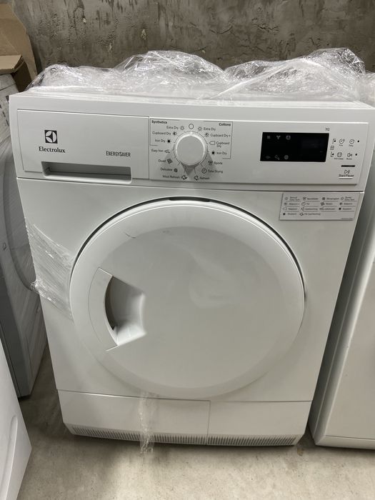 Комплект Elektrolux  пралка з сушкою