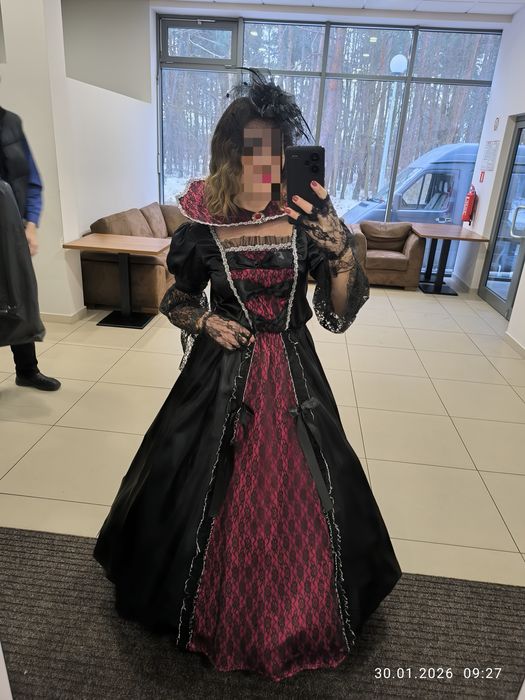 Strój barokowej wampirzycy S/M