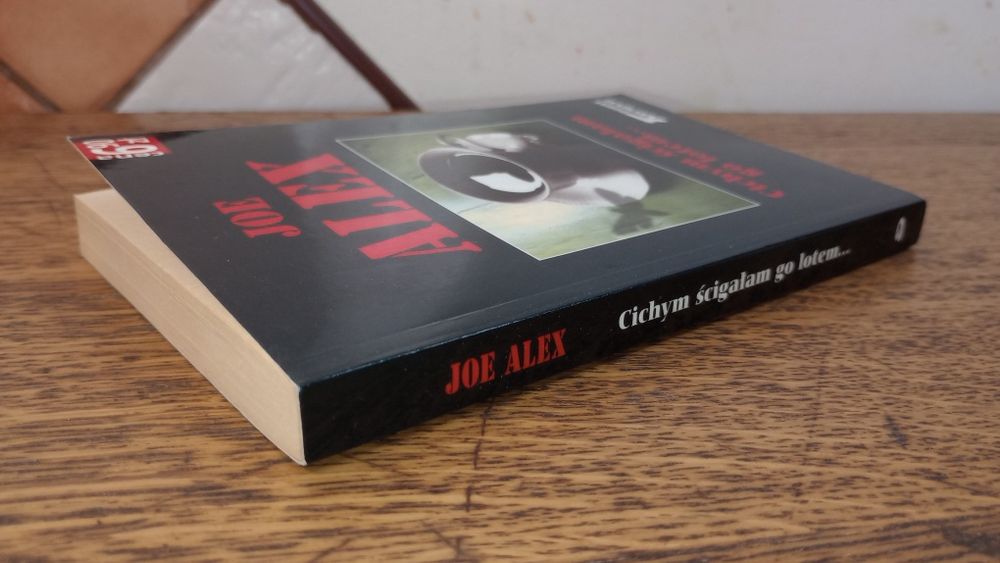 Cichym ścigała go lotem. Joe Alex/