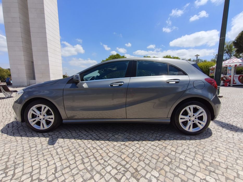 Mercedes-Benz estofes em pele