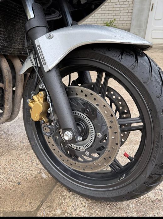 Motor szosowo - turystyczny Honda CBF600