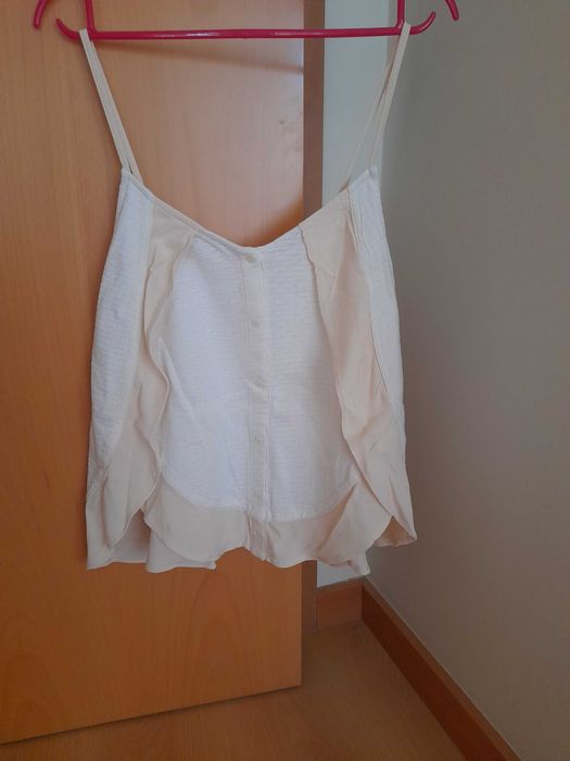 Top nude Mango Novo