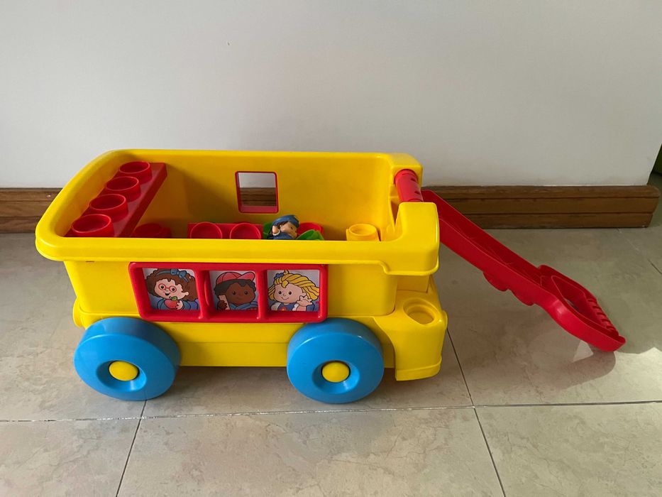 Fisher Price - Little People com Legos e Bonecos para Puxar