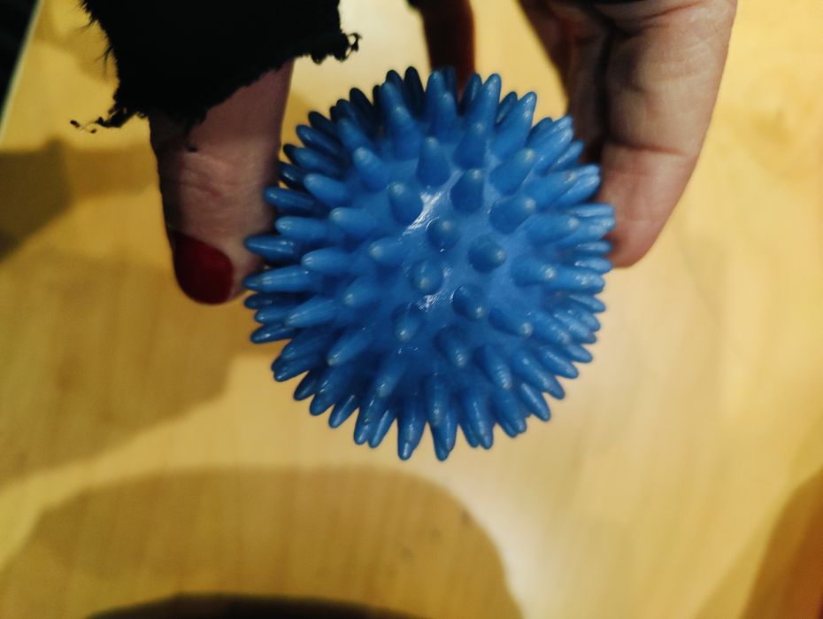 Piłki rehabilitacyjne / masazowe / 2 sztuki. Twarde.