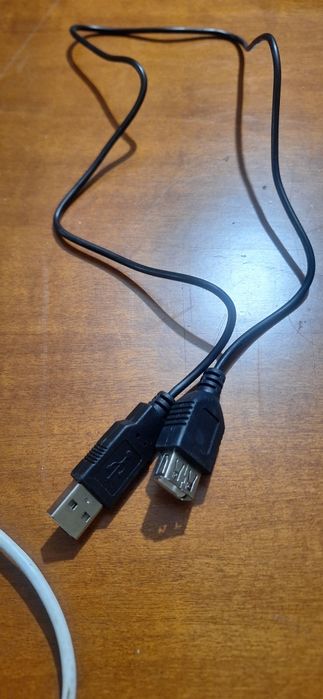 Lote de cabos e carregadores (USB, micro-USB, áudio) - Vender Rápido