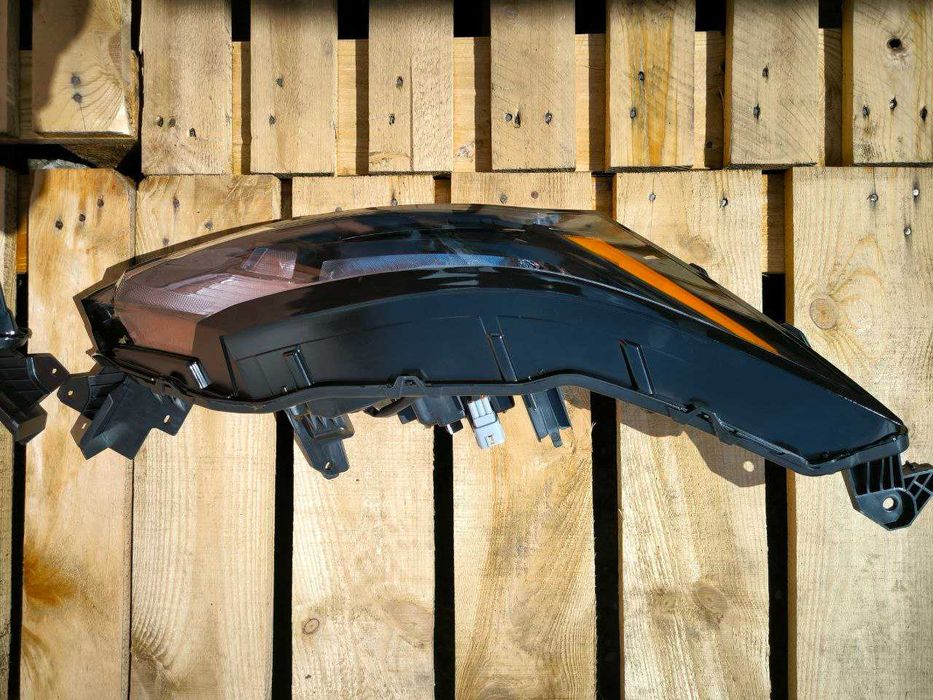 Фара права ліва на Nissan Rogue T33 дхо LED фари галоген USA