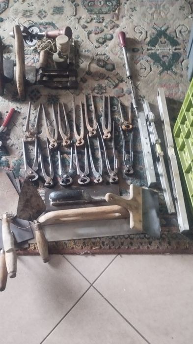 Diversa ferramenta da área de construção civil