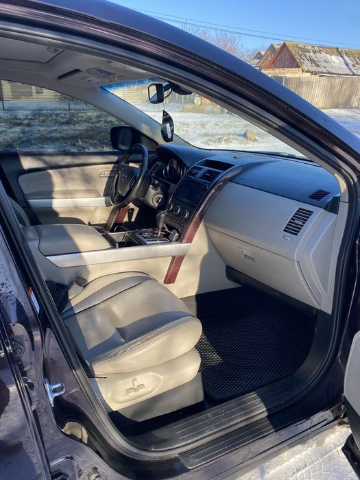 Продам Mazda CX-9 в хорошем состоянии