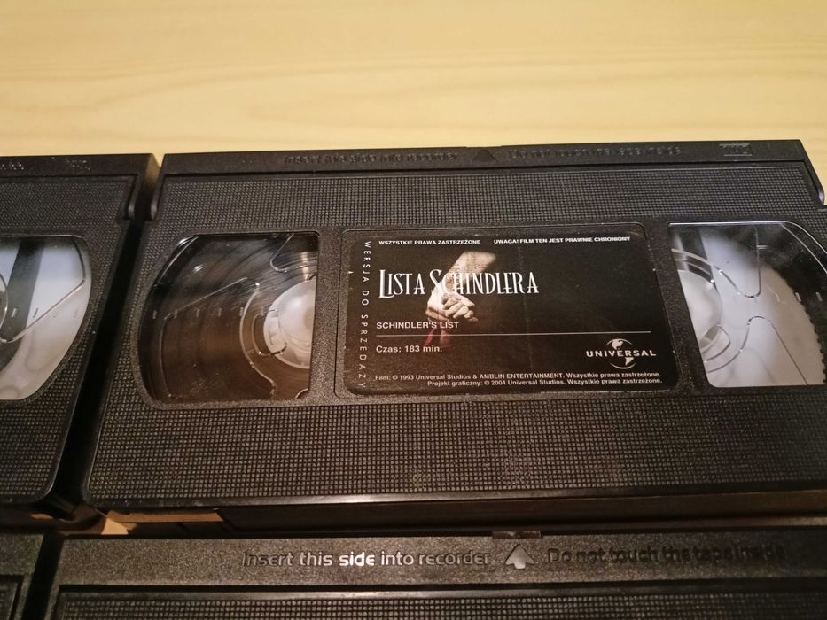 Kasety video VHS bez pudełek 4szt (Lista Shindlera, Karol człowiek..)