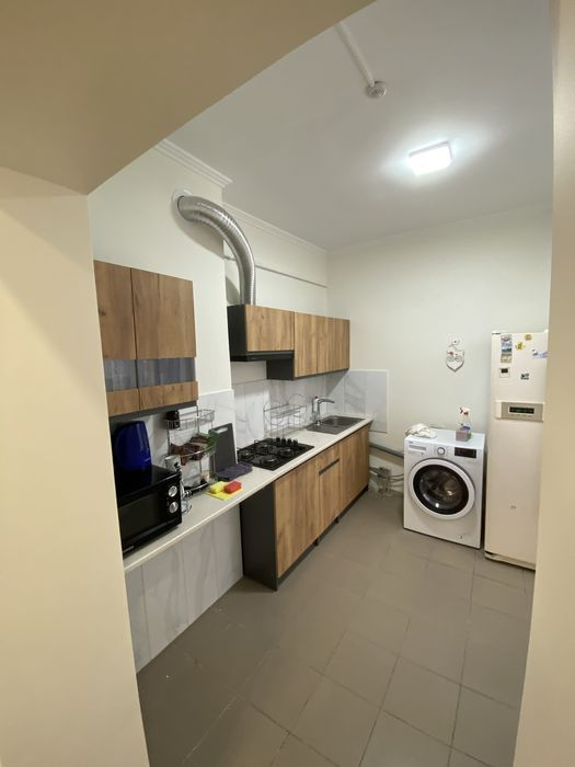 Сучасна еко- садиба з басейном чан баня