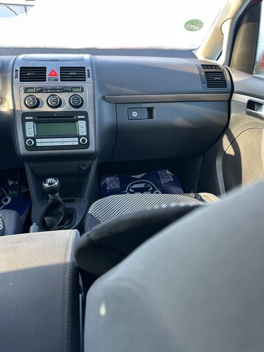 Продам Volkswagen Touran 2006 рік можлива розстрочка, кредит, обмін!