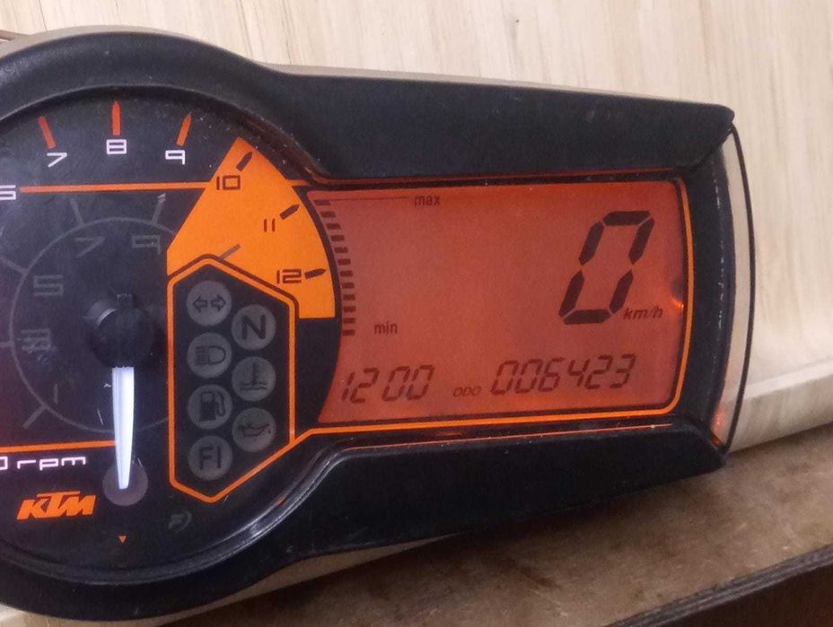KTM 990 Supermoto R T Super Duke moto Licznik zegar tacho SPEEDOMETER Poznań Chartowo • OLX.pl