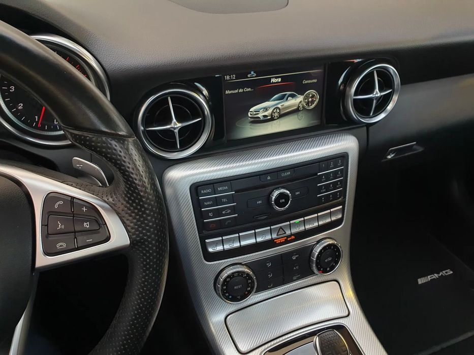 Mercedes-Benz SLC 180 9G-TRONIC RedArt Edition