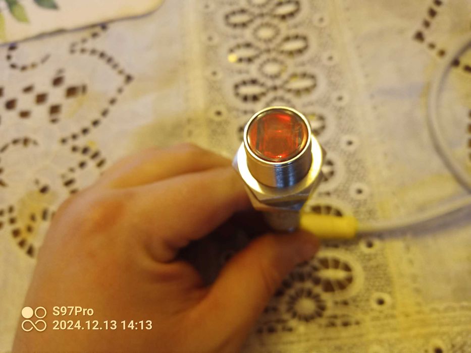 Czujnik fotoelektryczny Omron E3F2-D1B4-M1-M
