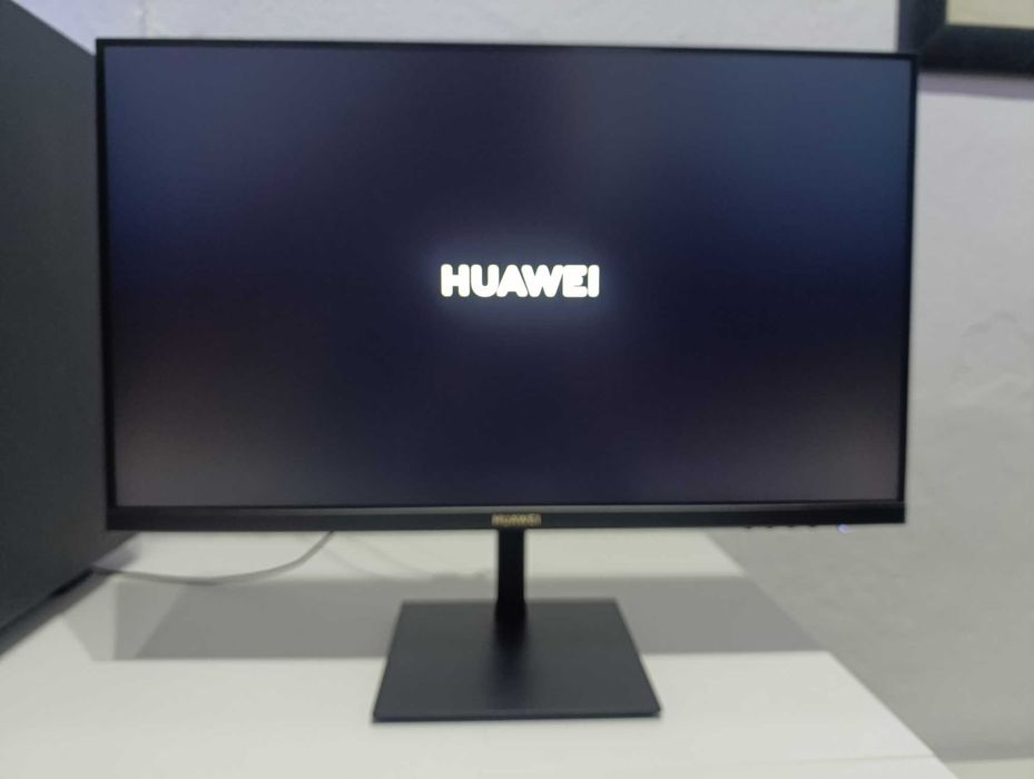 Monitor Huawei Full Hd led IPS 24" semi novo