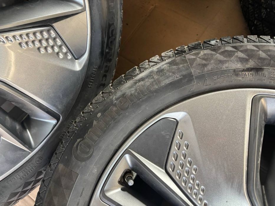 Диски колеса з гумою R17 Continental 2020р 215/55 5*114.3 Hyundai Kia
