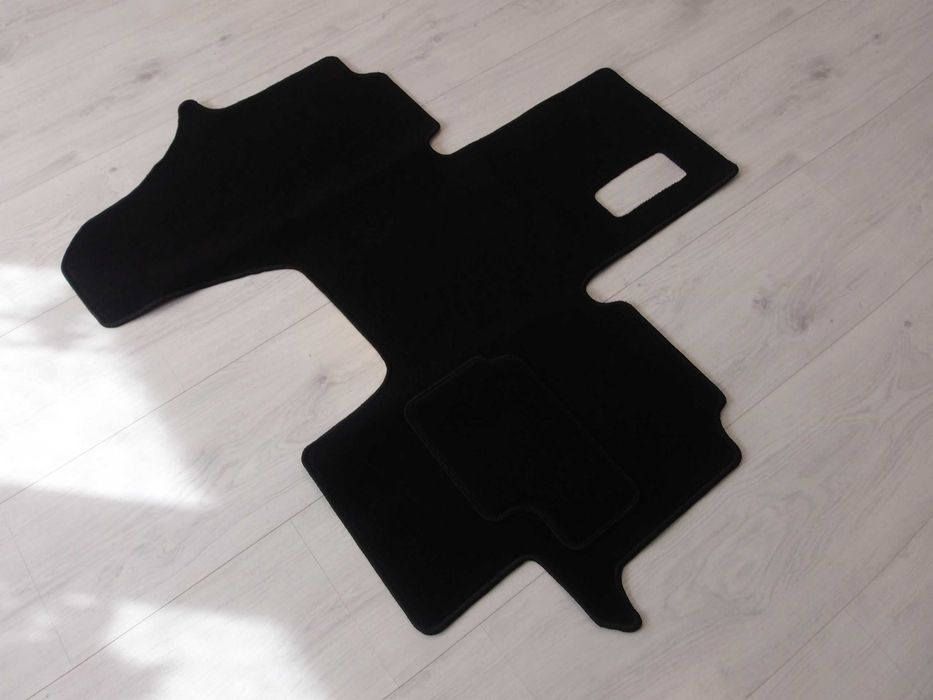 Dywaniki Welurowe OPEL VIVARO RENAULT TRAFIC Nissan Primastar Rok 01-1