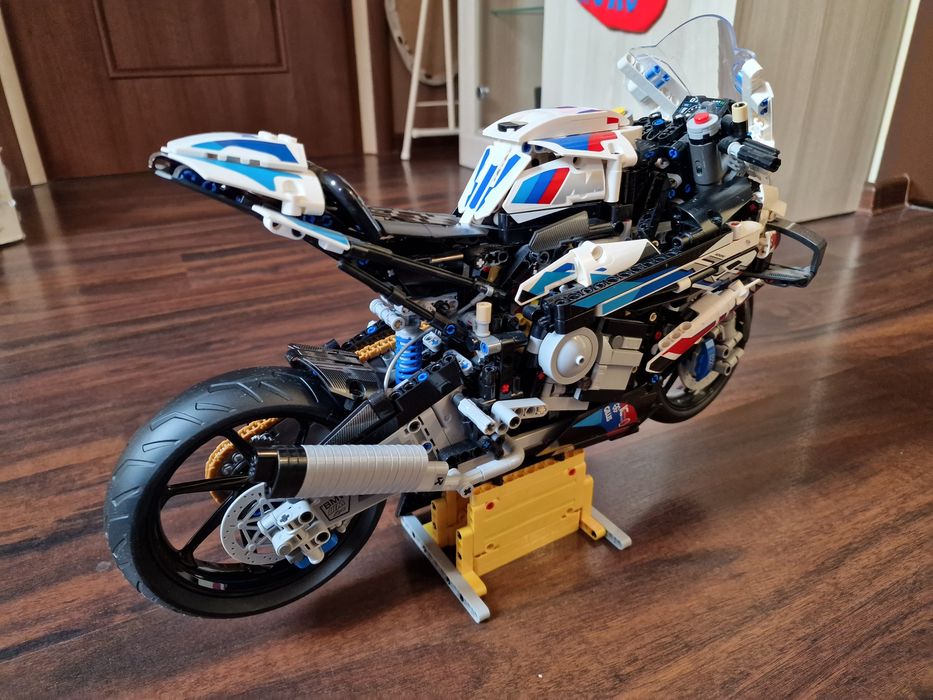 LEGO 42130 Technic BMW M 1000RR