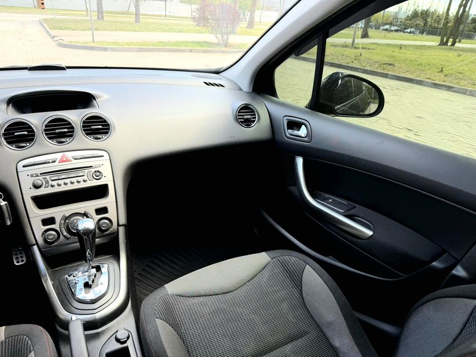 2012 нефарб Peugeot 308 АКП
