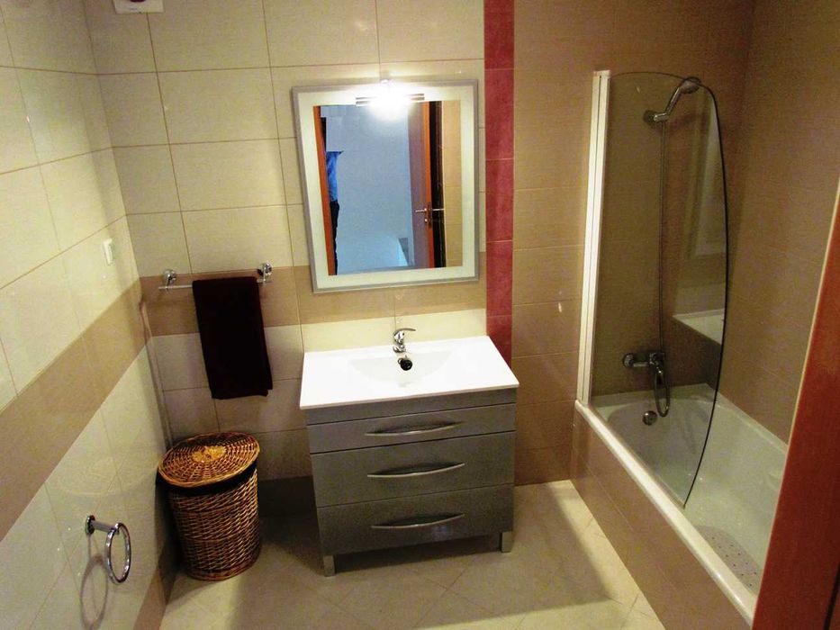 V3 Moradia com Piscina - Manta Rota