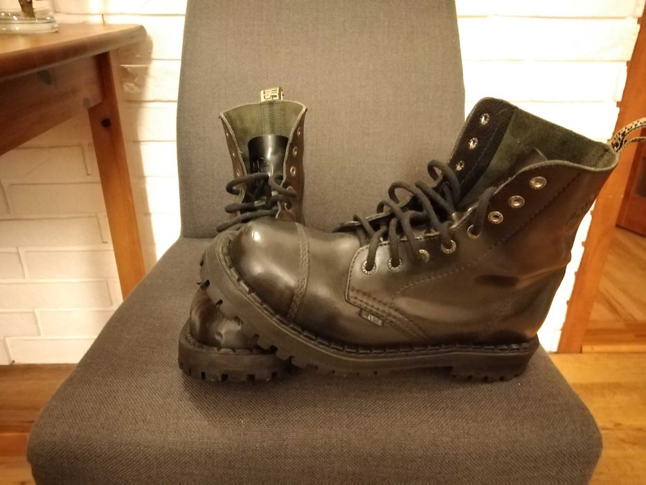 Glany 8 dziurek Steel