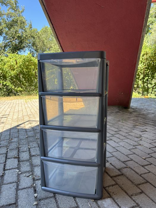 2 Gaveteiros de Plástico – 82 × 36,5 cm