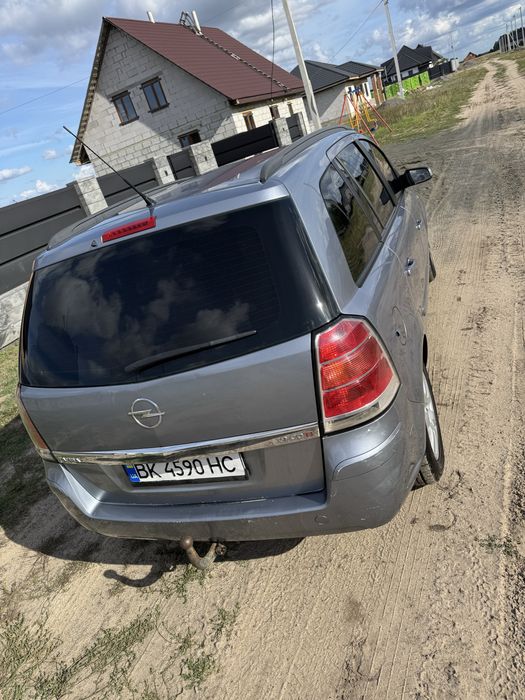 Продам Opel Zafira