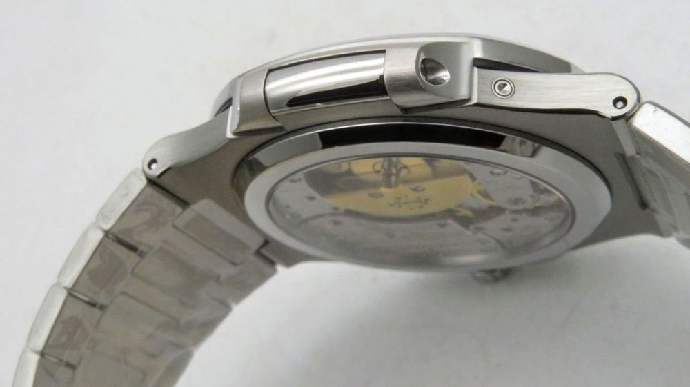 Relógio Patek Philippe Nautilus 5710